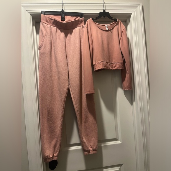 Victoria's Secret Tops - Victoria Sport blush matching sweat set